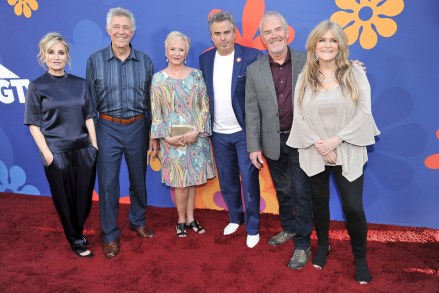Maureen McCormick, Barry Williams, Eve Plumb, Christopher Knight, Mike Lookinland, Susan Olsen. Maureen McCormick, from left, Barry Williams, Eve Plumb, Christopher Knight, Mike Lookinland and Susan Olsen attend the LA premiere of "A Very Brady Renovation" at the The Garland Hotel, in Los Angeles
LA Premiere of "A Very Brady Renovation', Los Angeles, USA - 05 Sep 2019