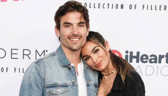 Ashley Iaconetti & Jared Haibon on the red carpet