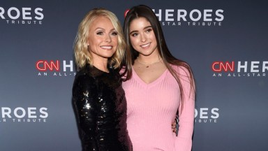 Kelly Ripa & daughter Lola Consuelos on the red carpet