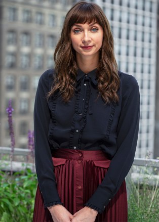 "Between Two Ferns" star Lauren Lapkus stopped by HollywoodLife's NYC office.