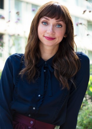 "Between Two Ferns" star Lauren Lapkus stopped by HollywoodLife's NYC office.