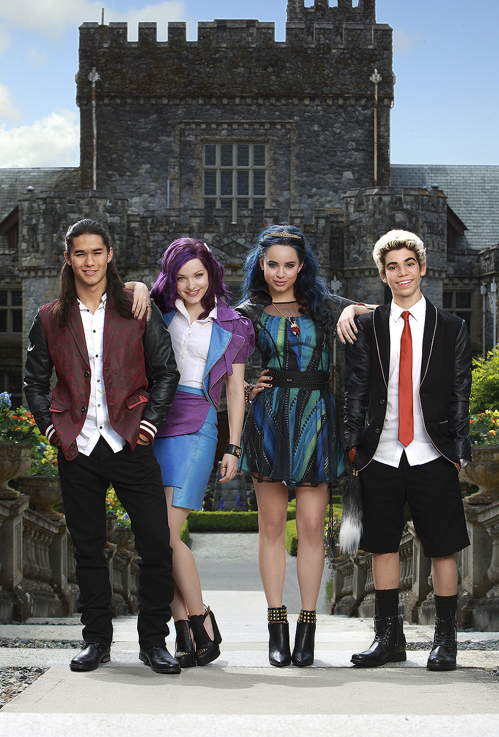 BOOBOO STEWART, DOVE CAMERON, SOFIA CARSON, CAMERON BOYCE