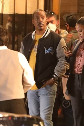Los Angeles, CA  - *EXCLUSIVE*  - Eddie Murphy and Taylour Paige film a night scene for “Beverly Hills Cop 4” in Downtown Los Angeles.Pictured: Eddie Murphy, Taylour PaigeBACKGRID USA 4 OCTOBER 2022 USA: +1 310 798 9111 / usasales@backgrid.comUK: +44 208 344 2007 / uksales@backgrid.com*UK Clients - Pictures Containing ChildrenPlease Pixelate Face Prior To Publication*