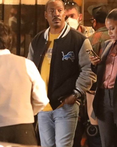 Los Angeles, CA  - *EXCLUSIVE*  - Eddie Murphy and Taylour Paige film a night scene for “Beverly Hills Cop 4” in Downtown Los Angeles.

Pictured: Eddie Murphy, Taylour Paige

BACKGRID USA 4 OCTOBER 2022 

USA: +1 310 798 9111 / usasales@backgrid.com

UK: +44 208 344 2007 / uksales@backgrid.com

*UK Clients - Pictures Containing Children
Please Pixelate Face Prior To Publication*