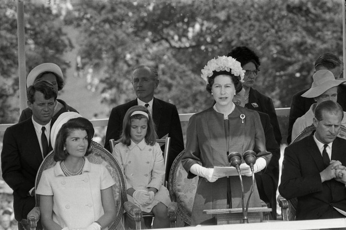 Jackie Kennedy & Queen Elizabeth