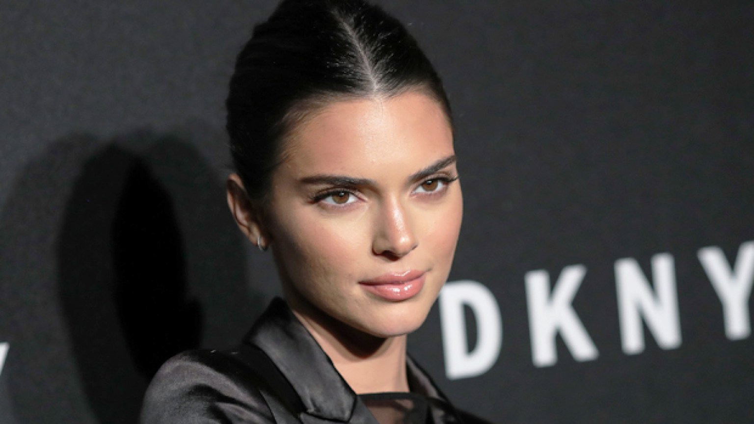 Kendall Jenner Date Hailey Baldwin Justin Bieber Wedding Photo ...