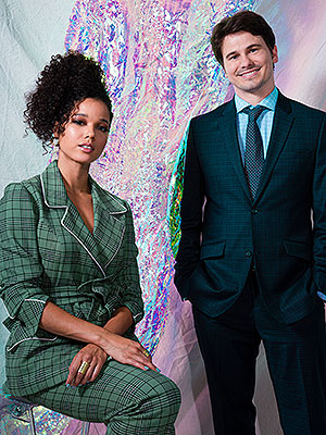 ‘Raising Dion’ Cast Exclusive Portraits – Hollywood Life