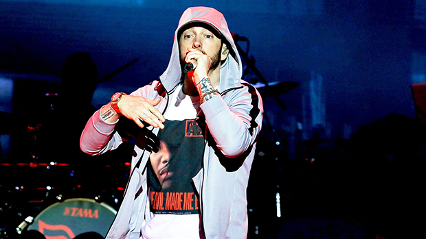 Eminem On Rihanna Chris Brown Assault Lyrics Statement Hollywood Life