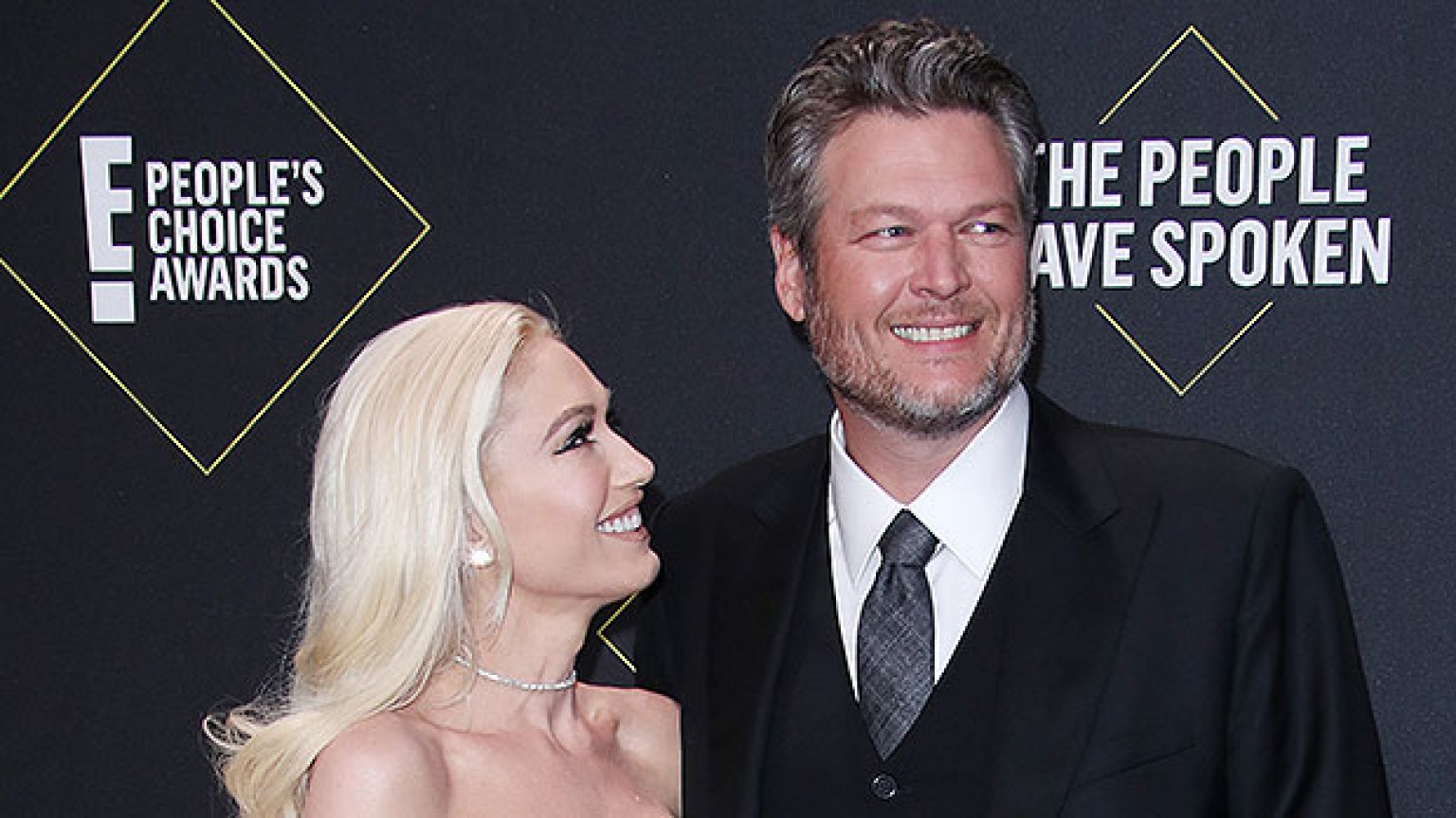 Blake Shelton Calls Gwen Stefani ‘The Hottest Girlfriend On Earth’ In ...