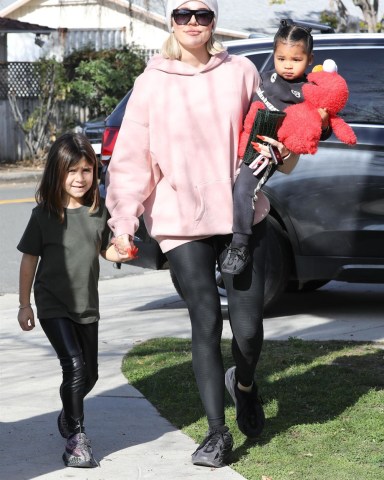 Los Angeles, CA  - Khloe Kardashian enjoys her Saturday out with her daughter true and her niece Penelope Disick. The trio are seen going to the Calabasas Saddlery for their fun morning together.Pictured: Khloe Kardashian, Penelope Disick, True ThompsonBACKGRID USA 4 JANUARY 2020 BYLINE MUST READ: RAAK/JACK / BACKGRIDUSA: +1 310 798 9111 / usasales@backgrid.comUK: +44 208 344 2007 / uksales@backgrid.com*UK Clients - Pictures Containing ChildrenPlease Pixelate Face Prior To Publication*