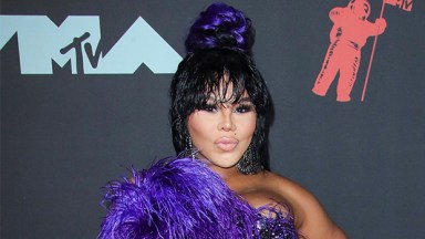 Lil Kim on the red carpet