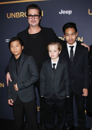 Brad Pitt dengan anak-anak Pax Jolie-Pitt, Shiloh Jolie-Pitt dan Maddox Jolie-Pitt 'Unbroken' pemutaran perdana film, Los Angeles, Amerika - 15 Des 2014