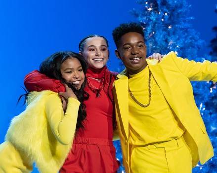 https://hollywoodlife.com/wp-content/uploads/2019/12/disney-channel-holiday-specials-05.jpg?quality=100&w=440