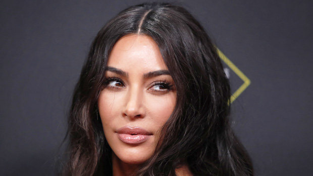 Kim Kardashian Shows Off Christmas Decorations & Twitter Responds ...