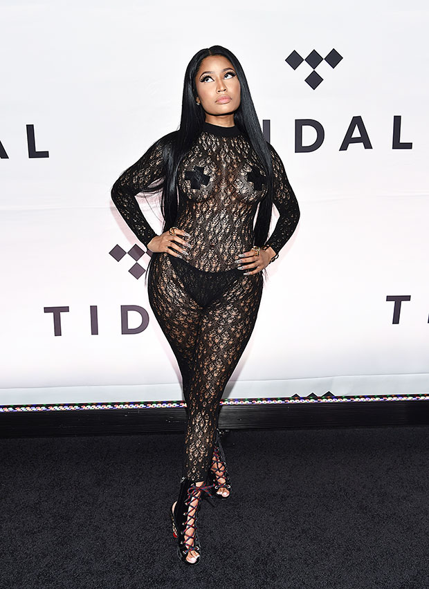 Nicki Minajs Sexiest Red Carpet Looks See Her Hottest Outfits Hollywood Life