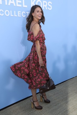 Sutton Foster
Michael Kors show, Arrivals, Spring Summer 2020, New York Fashion Week, USA - 11 Sep 2019
Wearing Michael Kors Same Outfit as catwalk model *10103433an