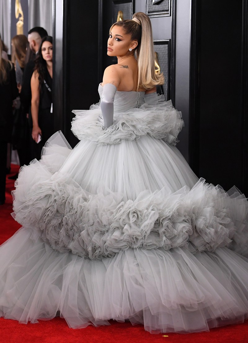 Grammys Arrivals See Grammy Awards Red Carpet Pictures Hollywood Life