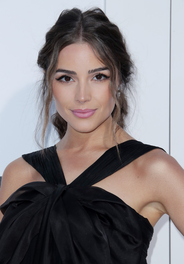 Olivia Culpo’s Ponytail For Valentines Day – Hairstylist Shares Tips ...