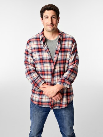 OUTMATCHED: Jason Biggs as Mike in Season 1 of OUTMATCHED premiering Thursday, January 23 (8:30-9:00pm PM ET/PT) on FOX. ©2020 Fox Media LLC. CR: Robert Trachtenberg/FOX.