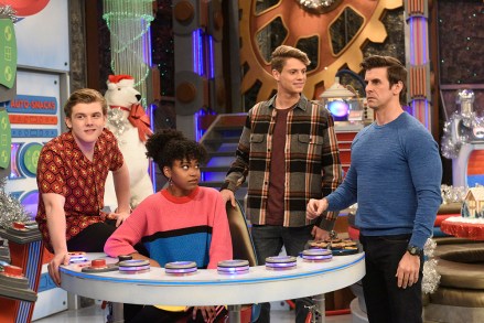 529 "Holiday Punch"--Pictured: HENRY (Jace Norman), RAY (Cooper Barnes), CHARLOTTE (Riele Downs), and JASPER (Sean Ryan Fox) on Nickelodeon. Photo Credit:  Bonnie Osborne/Nickelodeon. © 2019 Viacom, International, Inc.  All Rights Reserved.