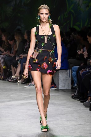 Kendall Jenner on the catwalk
Versace show, Runway, Spring Summer 2020, Milan Fashion Week, Italy - 20 Sep 2019