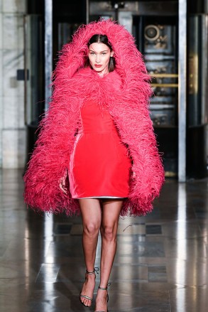 Bella Hadid on the catwalk
Oscar De La Renta show, Runway, Fall Winter 2020, New York Fashion Week, USA - 10 Feb 2020