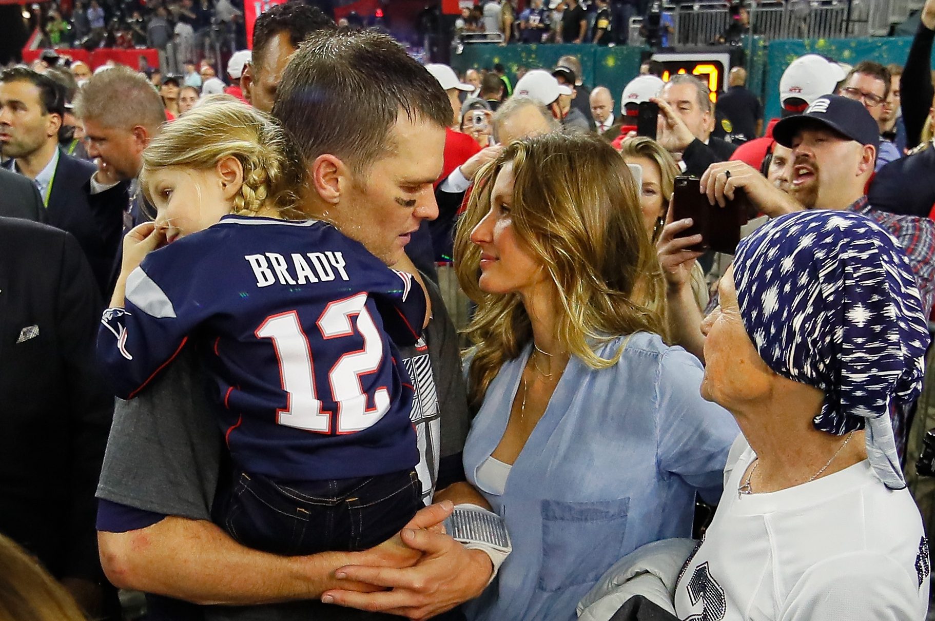 Tom Brady & Gisele Bundchen’s Sweetest Pics With Their Kids at Super Bowls