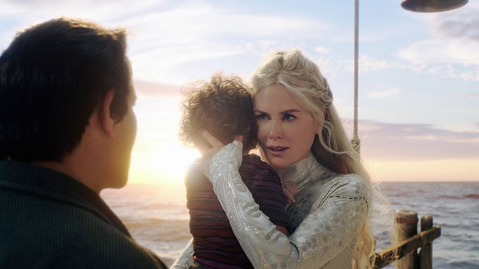 Nicole Kidman seen holding baby Arthur in ‘Aquaman’