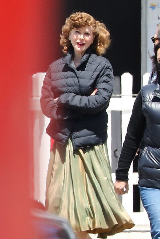Nicole Kidman in costume as Lucille Ball
