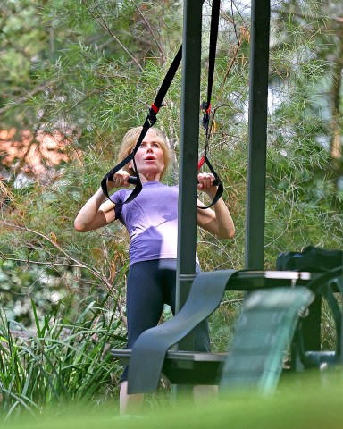 *EXCLUSIVE* Sydney, AUSTRALIA  - Nicole Kidman works up a sweat as she does an intense workout session in Sydney

Pictured: Nicole Kidman

BACKGRID USA 17 FEBRUARY 2023 

BYLINE MUST READ: BACKGRID

USA: +1 310 798 9111 / usasales@backgrid.com

UK: +44 208 344 2007 / uksales@backgrid.com

*UK Clients - Pictures Containing Children
Please Pixelate Face Prior To Publication*