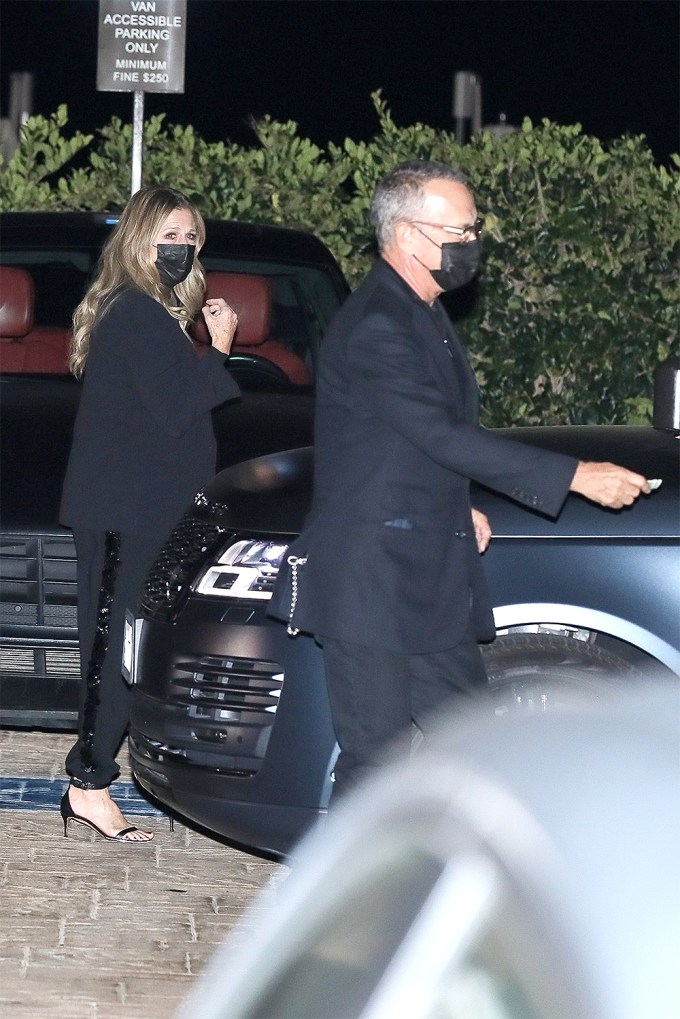 Tom Hanks and Rita Wilson Head To Their Car