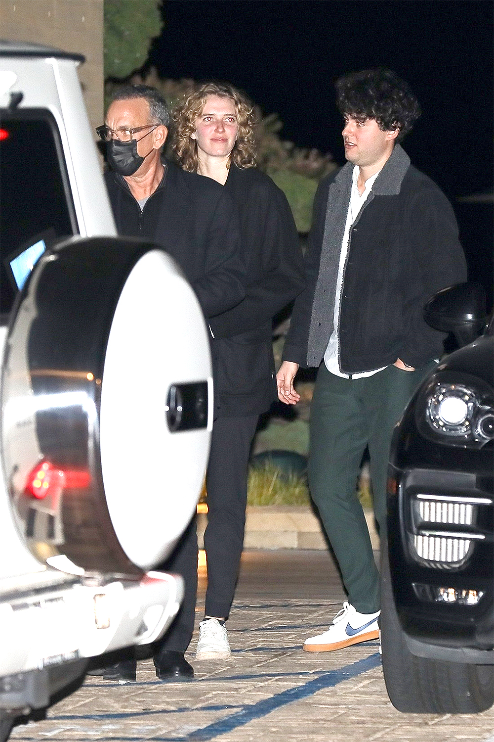 Malibu, CA  - Tom Hanks and Rita Wilson look classy as they exit Nobu after enjoying a family dinner in Malibu.

Pictured: Tom Hanks

BACKGRID USA 23 NOVEMBER 2021 

BYLINE MUST READ: BACKGRID

USA: +1 310 798 9111 / usasales@backgrid.com

UK: +44 208 344 2007 / uksales@backgrid.com

*UK Clients - Pictures Containing Children
Please Pixelate Face Prior To Publication*