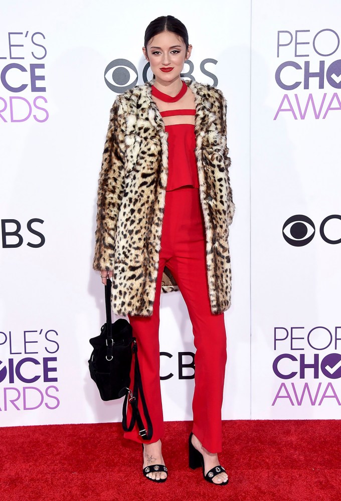 Caroline D’Amore at the 2017 People’s Choice Awards