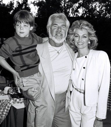Christopher Rogers, Kenny Rogers and Marianne Gordon
Kenny Rogers Concert at The Children's Museum
May 29, 1987: Los Angeles, CA. 
Christopher Rogers, Kenny Rogers and Marianne Gordon
Kenny Rogers Concert at The Children's Museum
Photo®Berliner Studio/BEImages