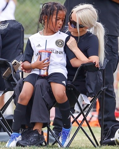Los Angeles,   - Reality superstar and entrepreneur, Kim Kardashian, takes a seat at the park as she enjoys her son Saint's soccer game in Los Angeles.  Pictured: Kim Kardashian  BACKGRID USA 16 MAY 2022   USA: +1 310 798 9111 / usasales@backgrid.com  UK: +44 208 344 2007 / uksales@backgrid.com  *UK Clients - Pictures Containing Children Please Pixelate Face Prior To Publication*