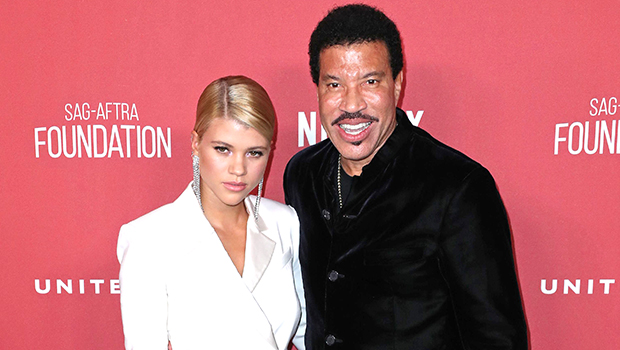 Sofia Richie Posts Throwback Pic With Dad Lionel: ‘Missing My Family ...