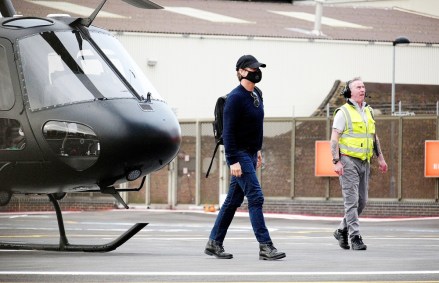 London, UNITED KINGDOM  - *EXCLUSIVE*  - Tom Cruise dons his face mask which is now compulsory in the UK to avoid the ongoing threat of Coronavirus and took to the skies traveling in his impressive looking matte black helicopter out in London.Pictured: Tom Cruise BACKGRID USA 23 JULY 2020 USA: +1 310 798 9111 / usasales@backgrid.comUK: +44 208 344 2007 / uksales@backgrid.com*UK Clients - Pictures Containing ChildrenPlease Pixelate Face Prior To Publication* *CLIENT RESTRICTION APPLIED*