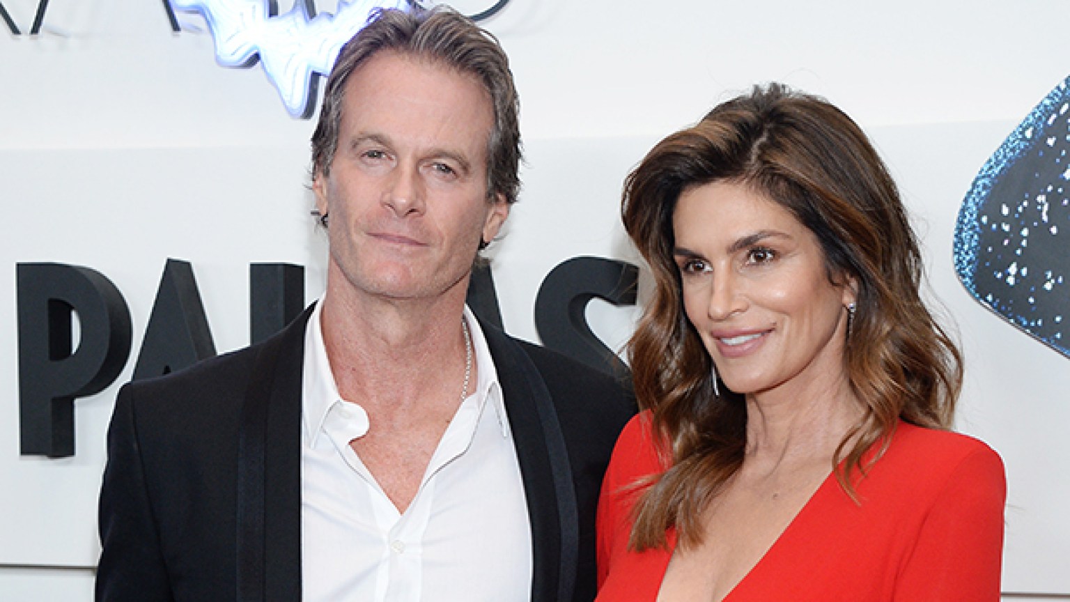 Cindy Crawford & Rande Gerber Throwback Pic Look The Same In 1994
