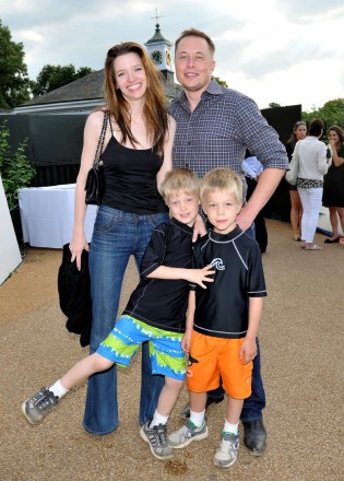 Chux Dive and Mountain Shop Tallulah Riley with her husband Elon Musk and stepchildren in aid of 'Charity Water' Chux 'Take a Dip' in Serpentine hosted by 'Take a Dip' in Serpentine in aid of 'Charity Water' Gay Hosted Chux Dive & Mountain Shop - 04 Jul 2011