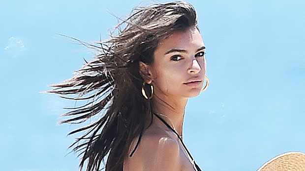 Emily Ratajkowski Rocks Bikini In Bed During Quarantine Photo 2745