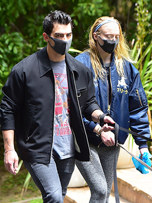 Joe Jonas & Sophie Turner walking their dogs