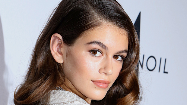 Kaia Gerber Goes Makeup-Free & Snuggles Her Puppy In New Instagram Pic ...