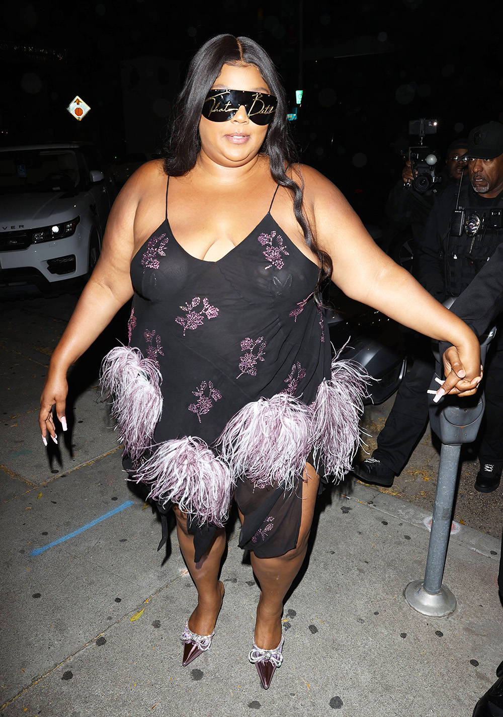 Singer, Lizzo seen arriving to celebrate her 35th birthday on a party bus with friends at Craigs Restaurant in West Hollywood. April 26, 2022 Photo: Lizzo. Photo credit : MEGA TheMegaAgency.com +1 888 505 6342 (Mega Agency TagID: MEGA851693_002.jpg) [Photo via Mega Agency]