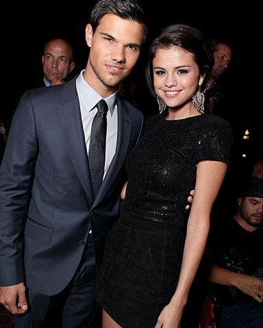 HOLLYWOOD, CA - SEPTEMBER 15: (EXCLUSIVE COVERAGE) Taylor Lautner and Selena Gomez at Lionsgate's World Premiere of 'Abduction' at Grauman's Chinese Theatre on September 15, 2011 in Hollywood, California. Taylor Lautner Selena Gomez
Lionsgate's World Premiere of 'Abduction' Hollywood Los Angeles, America.