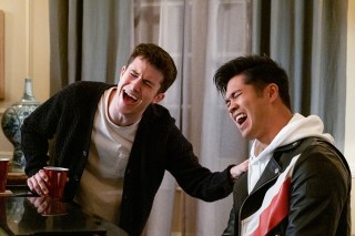 13 REASONS WHY  (L TO R) DYLAN MINNETTE as CLAY JENSEN and ROSS BUTLER as ZACH DEMPSEY in episode 405 of 13 REASONS WHY  Cr. DAVID MOIR/NETFLIX © 2020