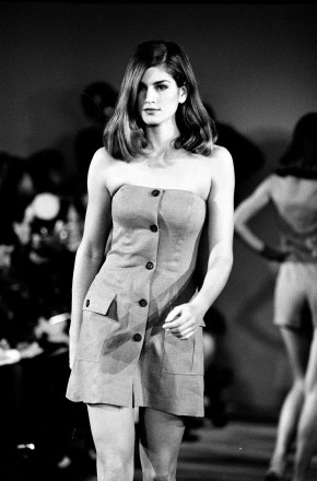 Cindy Crawford models the Michael Kors Spring 1991 Collection Fashion Show, New York - 31 Oct 1990