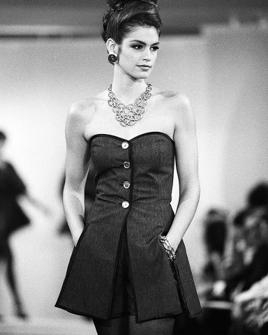 Cindy Crawford on the runway during the Donna Karan fall 1992 ready to wear show.
Donna Karan Spring 1991 RTW, New York