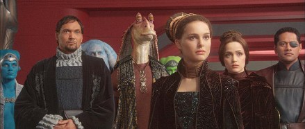 Editorial use only. No book cover usage.Mandatory Credit: Photo by Lucasfilm/Fox/Kobal/Shutterstock (5886234c)Jimmy Smits, Ahmed Best, Natalie Portman, Rose Byrne, Jay Laga'AiaStar Wars Episode II - Attack Of The Clones - 2002Director: George LucasLucasfilm/20th Century FoxUSAScene StillScifiEpisode II / 2Star wars: Episode II - L'attaque des clones