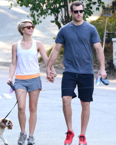 Julianne Hough and Brooks Laich
Julianne Hough out and about, Los Angeles, America - 16 Feb 2014
Julianne Hough holding hands with hockey player Brooks Laich while hiking at Runyon Canyon with their dogs