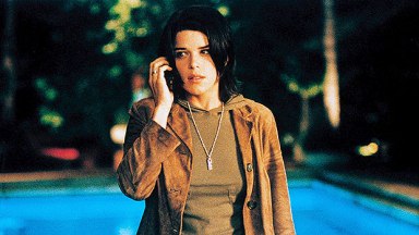 Neve Campbell